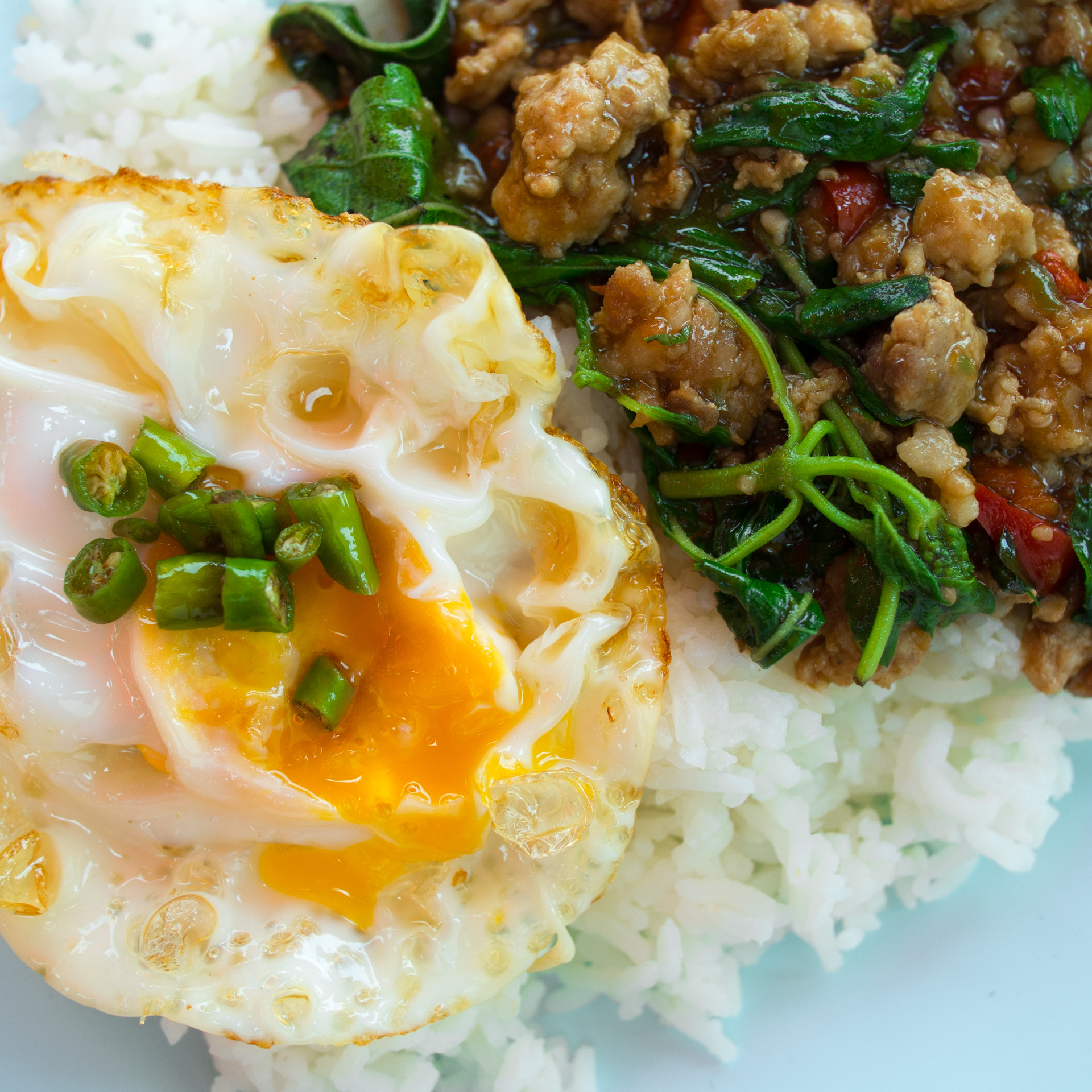 Pad Kra Pao au basilic thaï — miamzozo